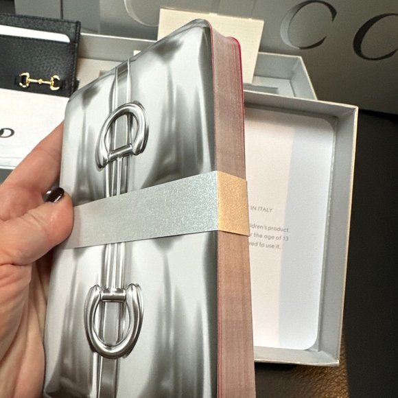 Gucci Card Case with Horsebit in Limited Edition Gift Box with Oversized Playing - Picture 15 of 16